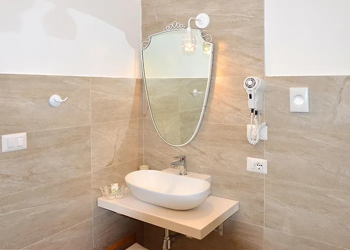 Palazzo Marzo 4* Отранто