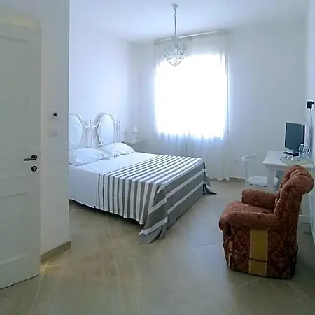 Palazzo Marzo Oda ve Kahvaltı Otranto