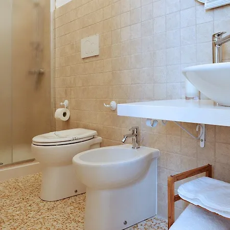 Palazzo Marzo Oda ve Kahvaltı 4*