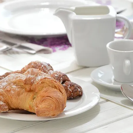 Bed & Breakfast Palazzo Marzo 4*