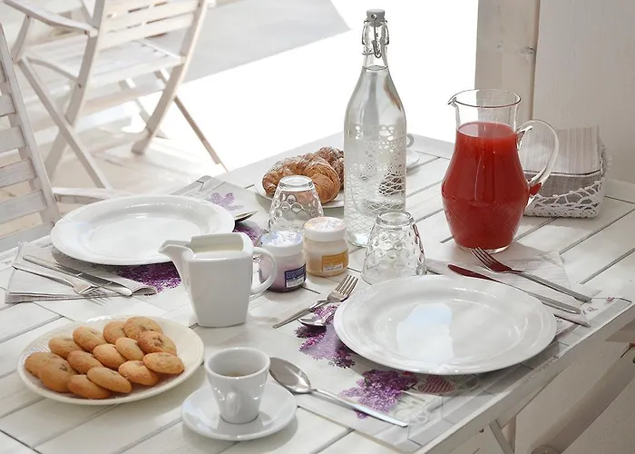 Palazzo Marzo Bed & Breakfast 4*