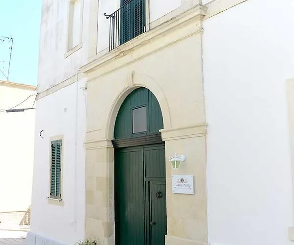 Palazzo Marzo Bed & Breakfast 4*