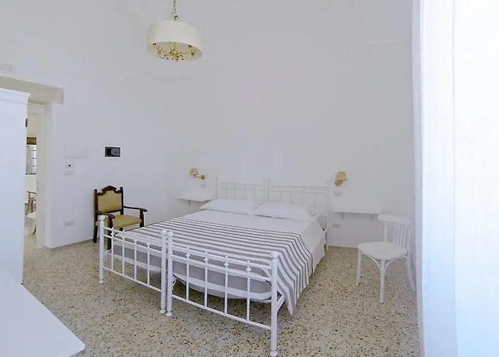 Palazzo Marzo Bed & Breakfast 4*